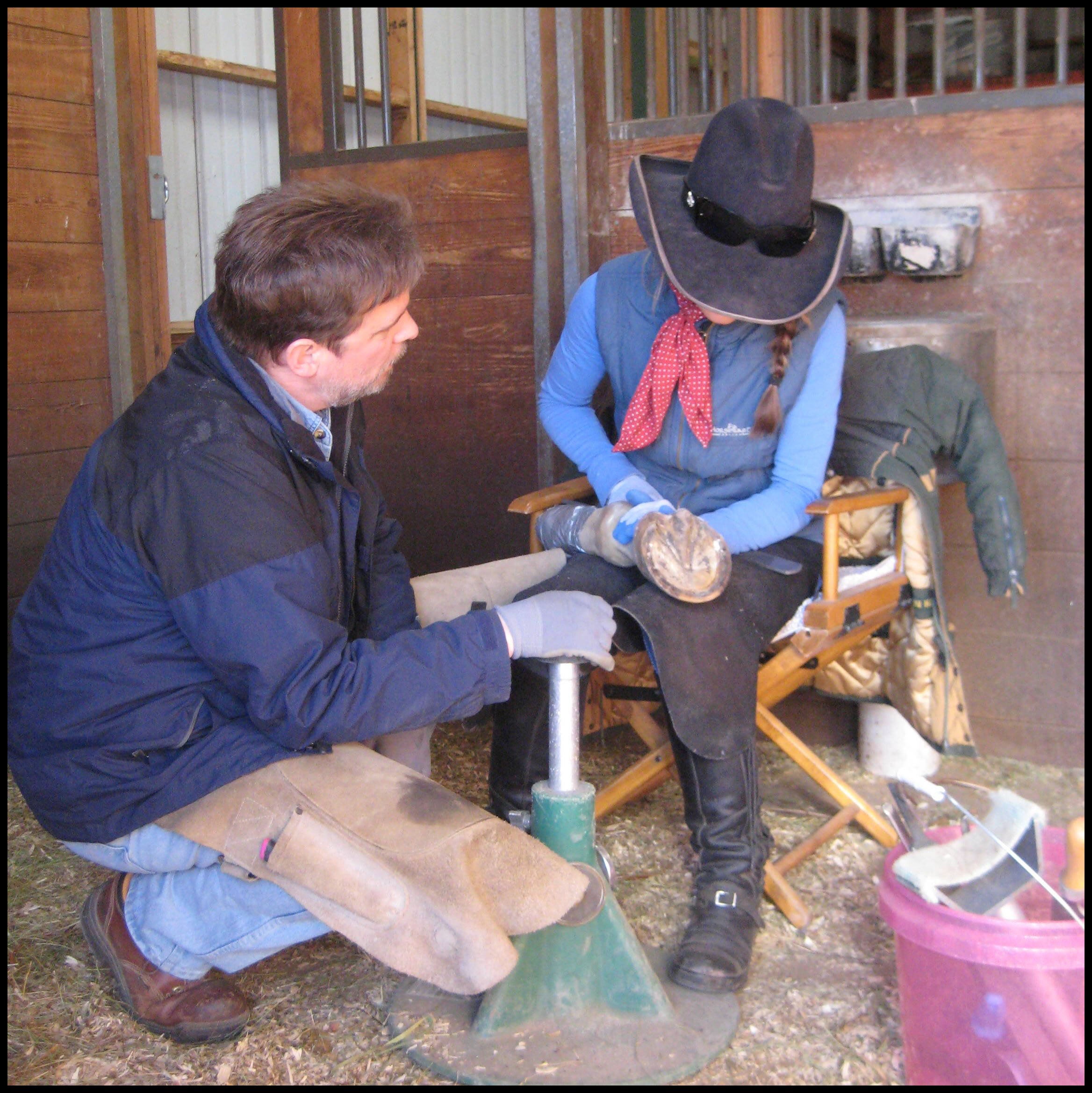 Cadaver hoof work with a student...